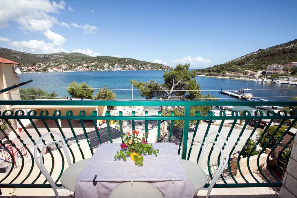 Villa Stana Vinišće Exterior foto